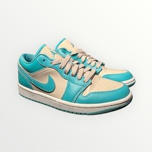Nike Air Jordan 1 Low – Turquoise & Cream